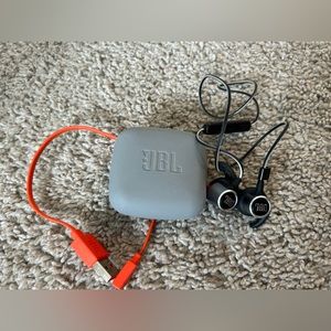 JBL Wireless Headphones